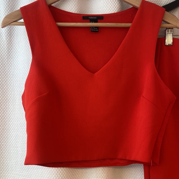 High Waisted Skirt and Crop Top Matching Set - Picture 3 of 7